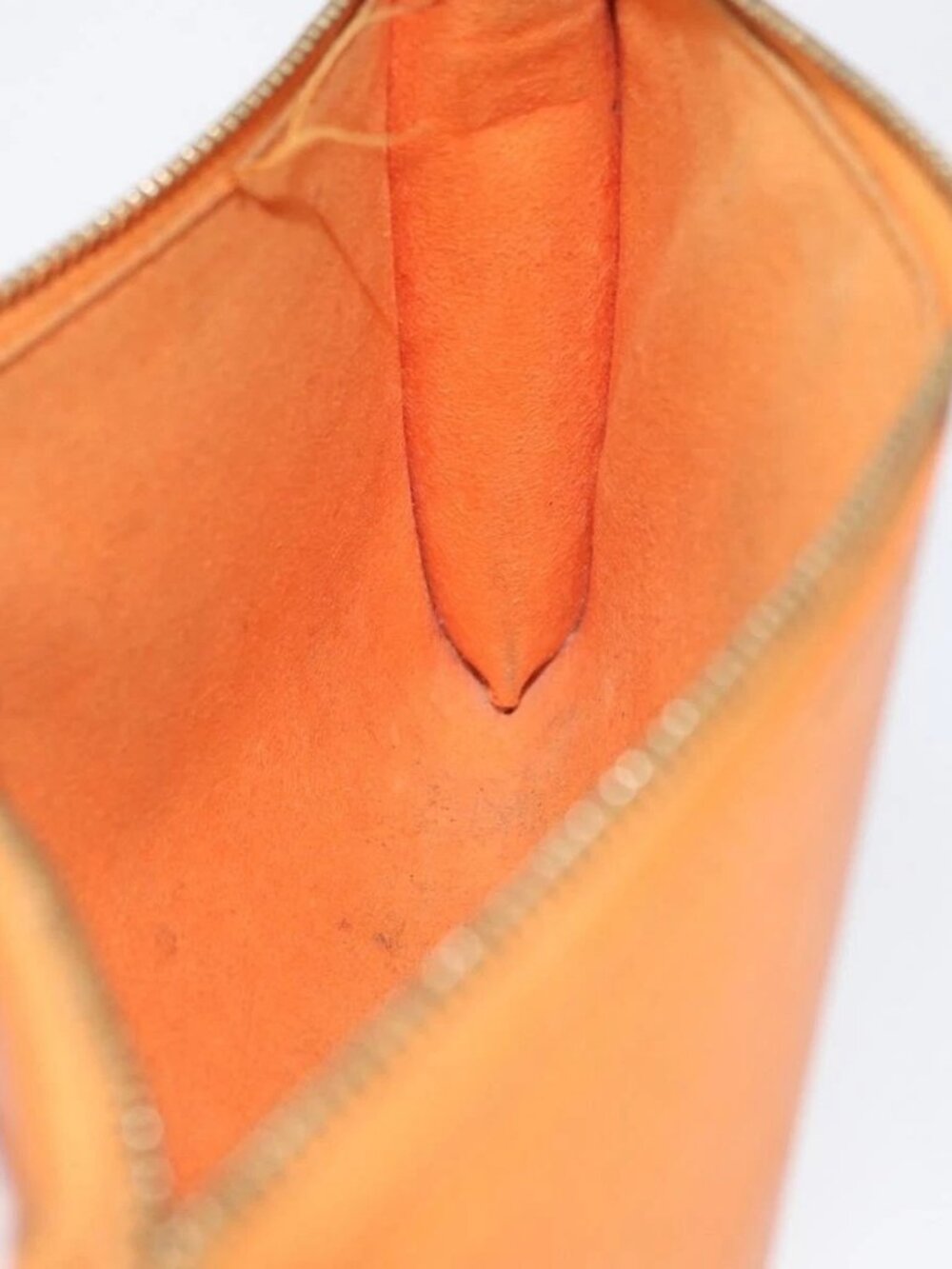 LOUIS VUITTON Epi Pochette Accessoires Pouch Orange Mandarin M5294H Auth 172673 - Picture 13 of 16
